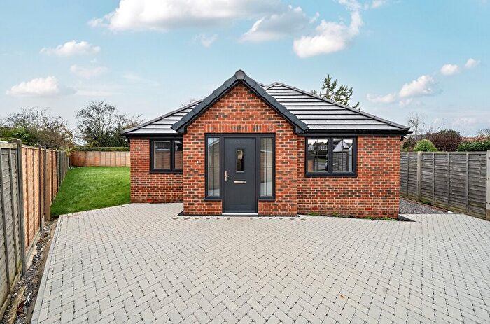 3 Bedroom Bungalow To Rent In Eastfield Close, Emsworth, West Sussex, PO10