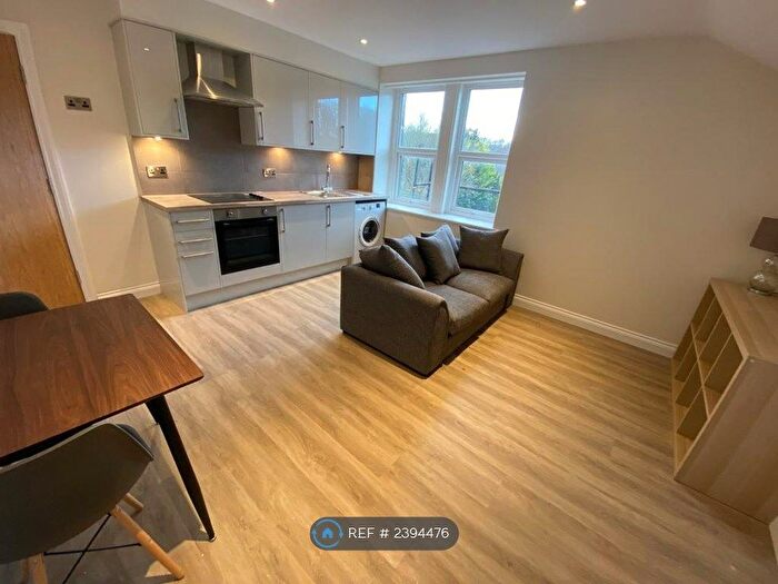 1 Bedroom Flat To Rent In Moorville, Horsforth, Leeds, LS18