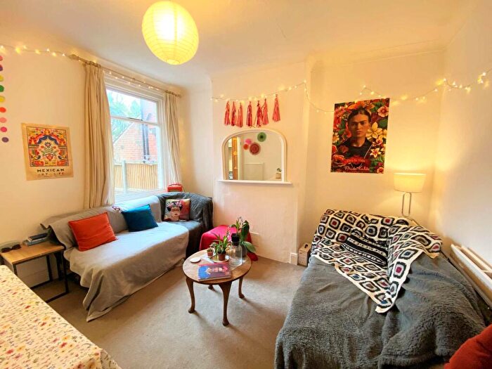 3 Bedroom Terraced House To Rent In Beaconsfield Road, Canterbury, CT2