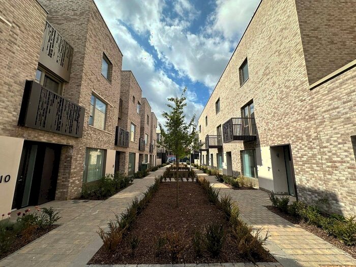 4 Bedroom Terraced House To Rent In Huxley Row, Cambridge, Cambridgeshire, CB3