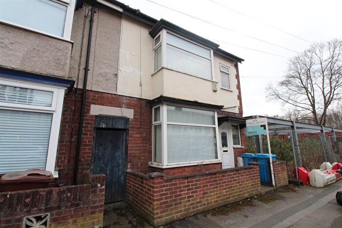 3 Bedroom End Of Terrace House To Rent In Perth Street West, Hull, HU5