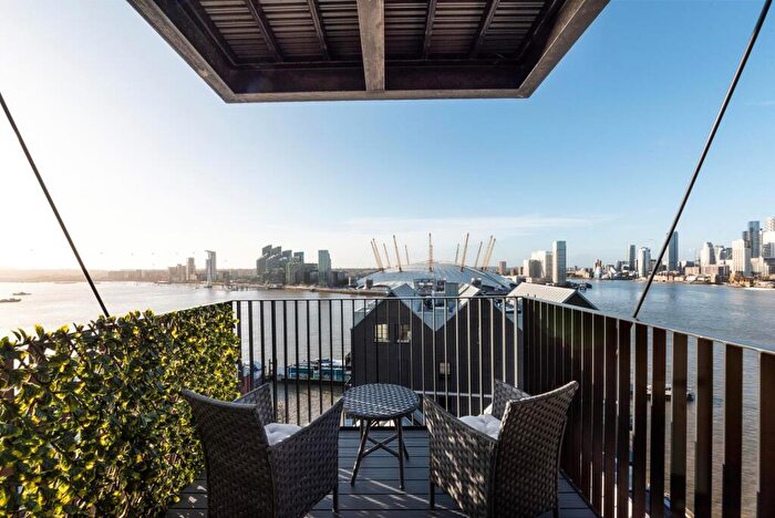2 Bedroom Apartment For Sale In Agar House, Goodluck Hope, London, E14