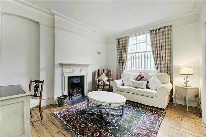 1 Bedroom Flat To Rent In Waldemar Avenue Mansions, Waldemar Avenue, SW6