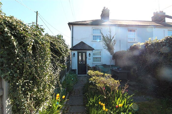 2 Bedroom End Terrace House For Sale In Shop Row, East End, Paglesham, Rochford, SS4