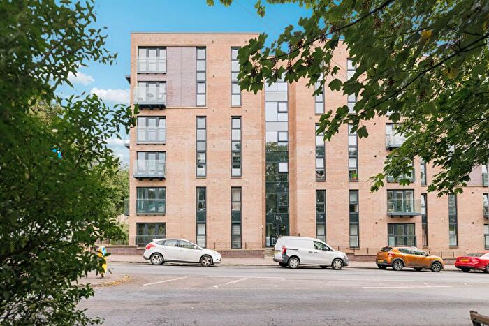 2 Bedroom Flat For Sale In Dorchester Avenue, Kelvindale, G12
