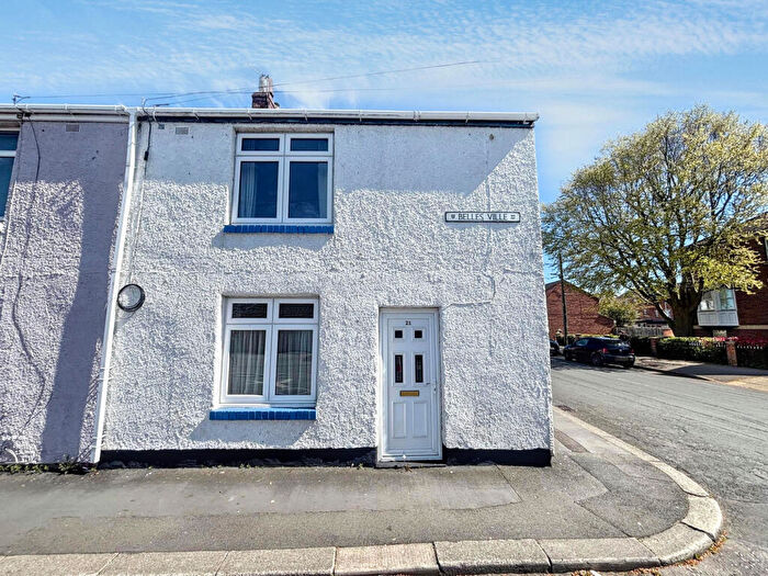 2 Bedroom End Of Terrace House For Sale In Belles Ville, Gilesgate, Durham, Durham, DH1
