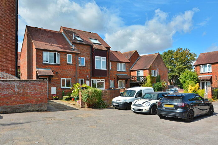 2 Bedroom Maisonette For Sale In Rooks Lane, Thame, OX9