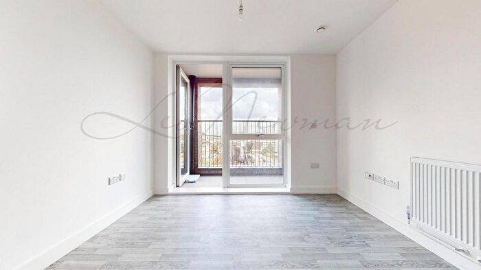 1 Bedroom Flat To Rent In Caroline Street, Limehouse, E1