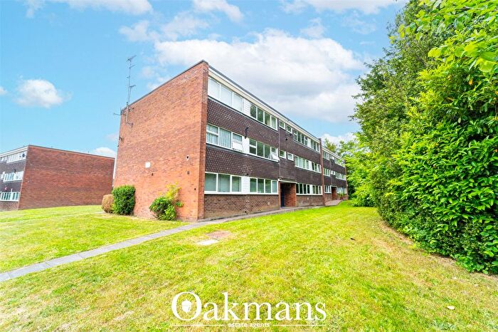2 Bedroom Flat For Sale In Cedarhurst, Birmingham, West Midlands, B32