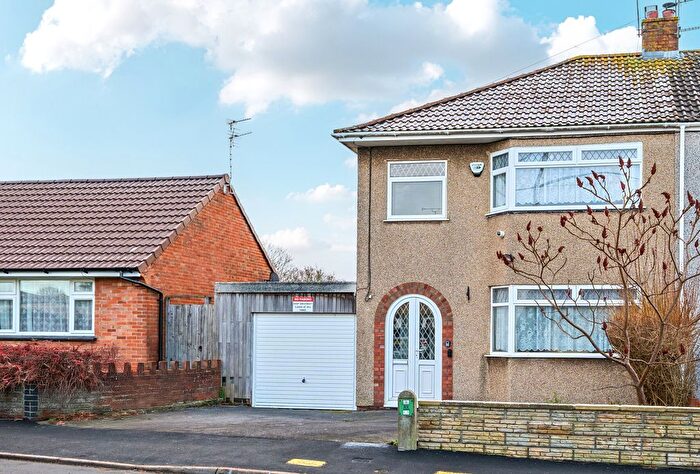 3 Bedroom End Terrace House For Sale In Lees Hill, Bristol, South Gloucestershire, BS15