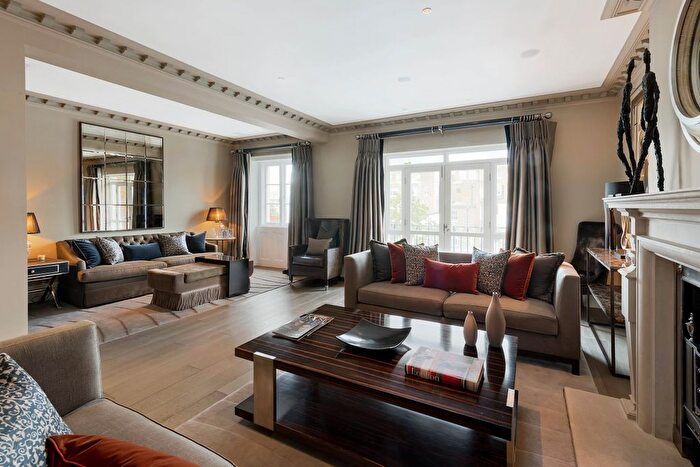3 Bedroom Flat To Rent In Eaton Place, Belgravia, SW1X