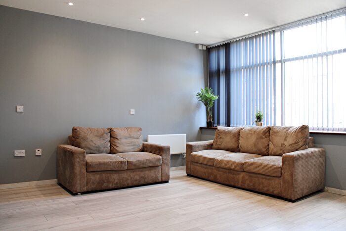 Studio To Rent In Carlyon Road, Wembley, HA0