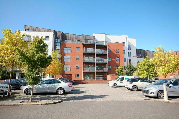 2 Bedroom Flat To Rent In Montmano Drive, West Didsbury, Manchester, M20