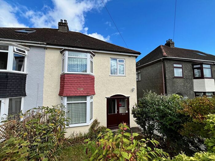 3 Bedroom Semi Detached House For Sale In Longmeadow Road, Saltash, PL12