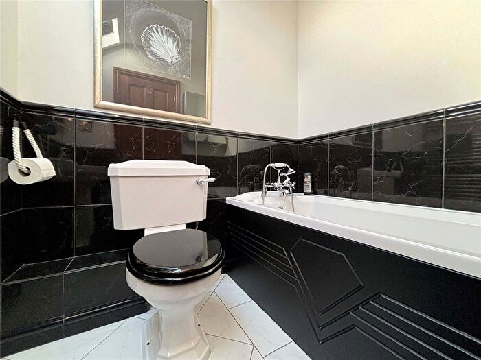 2 Bedroom Detached House To Rent In Lympstone, Exmouth, EX8