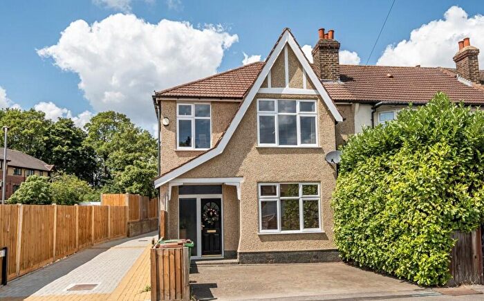 3 Bedroom End Of Terrace House For Sale In Nightingale Road, Carshalton, SM5