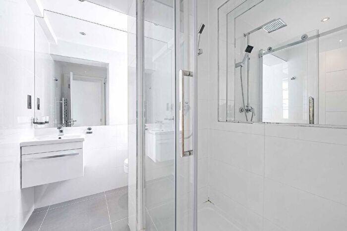 1 Bedroom Flat To Rent In Kings Road, London, SW3