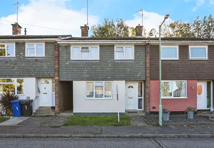 3 Bedroom Terraced House For Sale In St. Nicholas Close, Bury St. Edmunds, IP32
