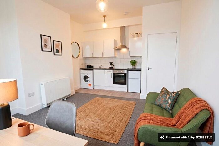 2 Bedroom Apartment To Rent In The Avenue, Southampton, SO17