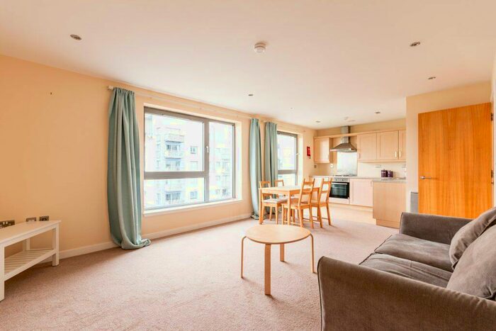 2 Bedroom Flat To Rent In L- Western Harbour Midway, Edinburgh, EH6