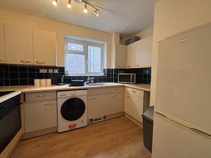1 Bedroom Apartment To Rent In Savoy Close, Birmingham, B32
