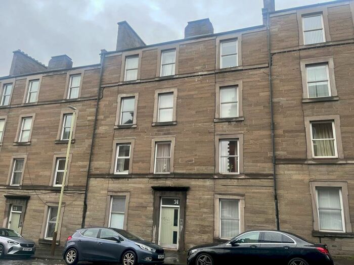 2 Bedroom Flat To Rent In Rosefield Street, Dundee, DD1