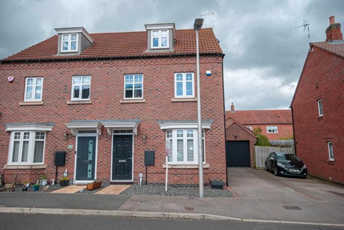 3 Bedroom Semi Detached House For Sale In Sedge Road, Coton Park, Rugby, CV23