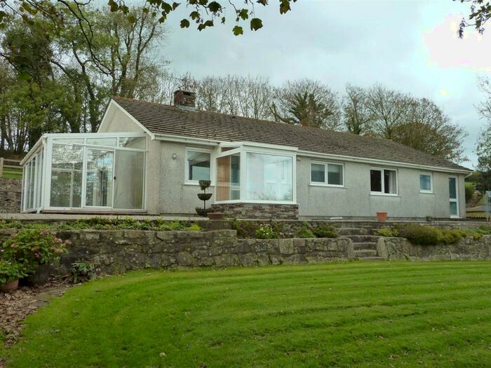 2 Bedroom Detached Bungalow To Rent In St. Stephen, PL26