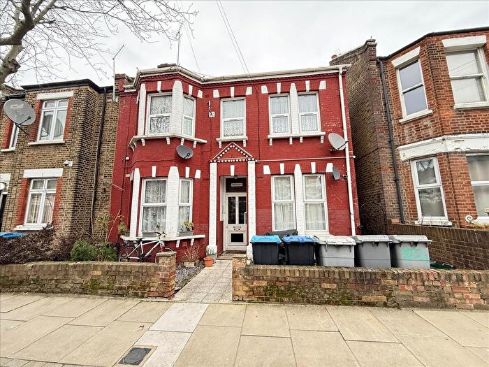 1 Bedroom Flat To Rent In Chapter Road, Willesden Green, NW2