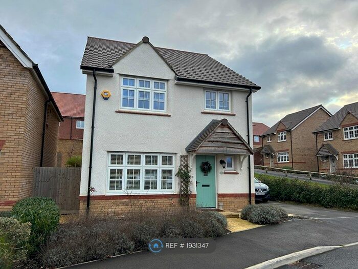 4 Bedroom Detached House To Rent In Honeysuckle Avenue, Cheltenham, GL53