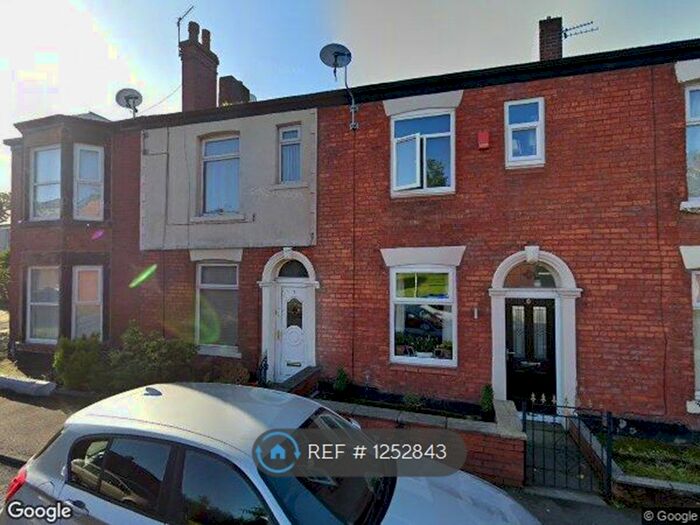 Houses to rent in Heywood, Greater Manchester