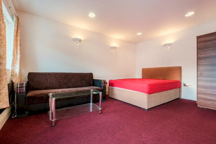 1 Bedroom Studio To Rent In The Mews, Norbury Crescent, London, SW16