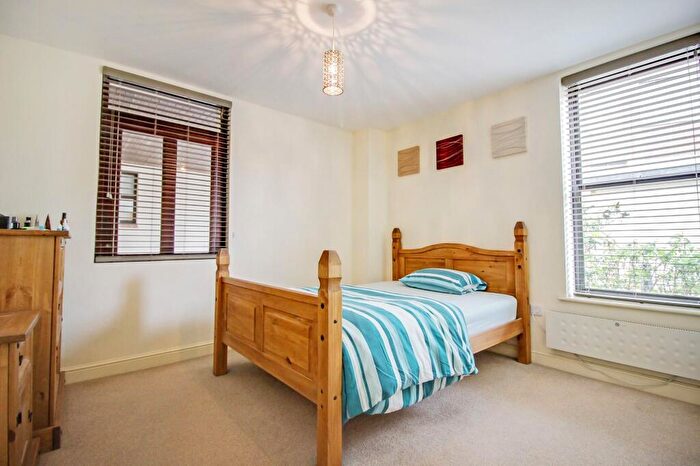 2 Bedroom Apartment To Rent In Little London Court, Swindon, SN1