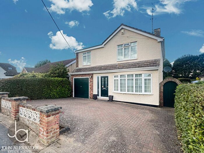 4 Bedroom Detached House For Sale In Station Road, Tiptree, CO5