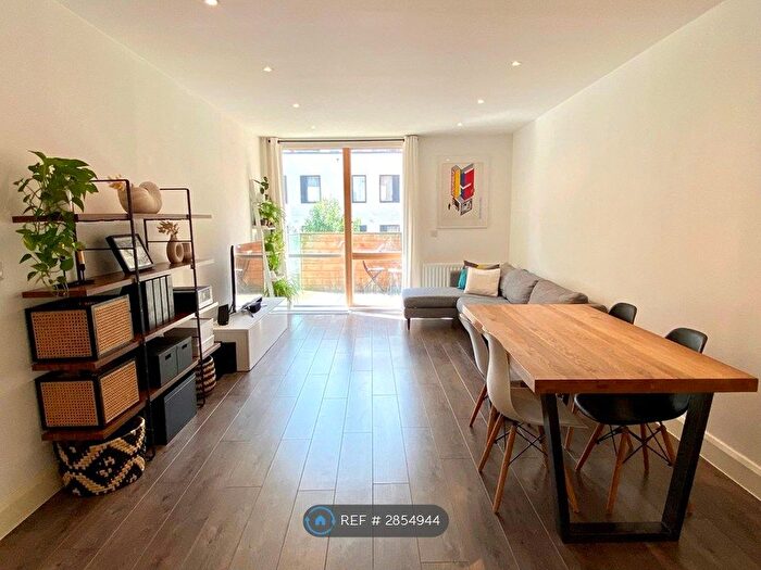 2 Bedroom Flat To Rent In Barry Blandford Way, London, E3