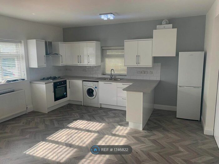 1 Bedroom Flat To Rent In Uxbridge, Uxbridge, UB8