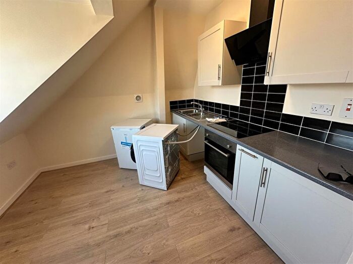 1 Bedroom Flat To Rent In Kensington Park Easton, Bristol, BS5
