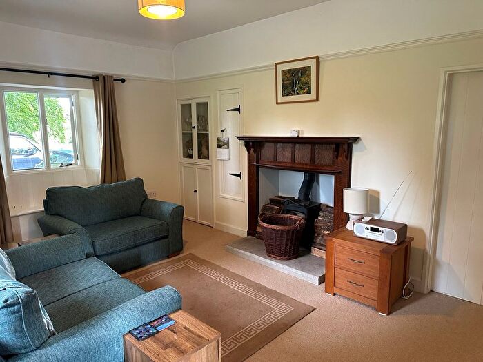 3 Bedroom Detached House To Rent In Ellergreen Lodge, Hollins Lane, Burneside, LA9