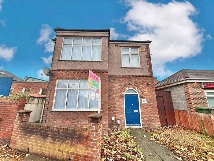 3 Bedroom Detached House To Rent In Liverpool Road, Crosby, L23