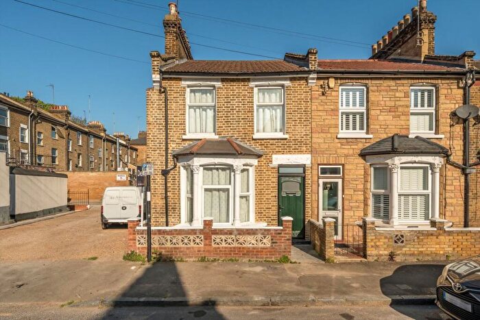 3 Bedroom End Of Terrace House To Rent In Elswick Road, Lewisham, SE13