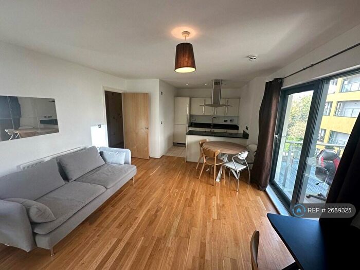 1 Bedroom Flat To Rent In Lock House, London, NW1
