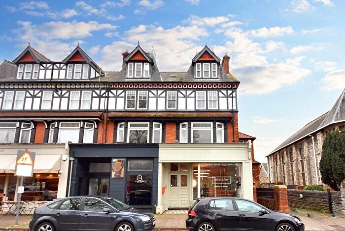 1 Bedroom Apartment To Rent In Flat Portman House, Royal Buildings, Stanwell Road, Penarth, CF64