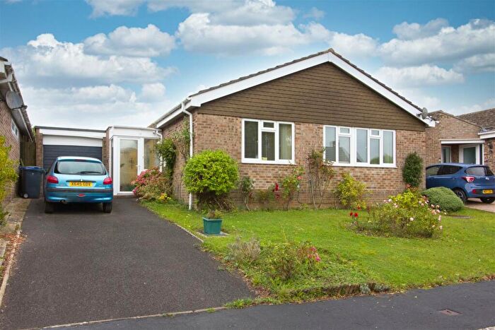 3 Bedroom Bungalow For Sale In Vale Leaze, Little Somerford, SN15
