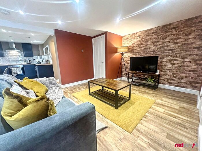 1 Bedroom Flat To Rent In East Street, Newport, NP20