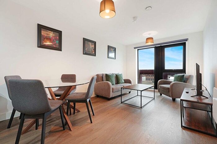 1 Bedroom Flat To Rent In Vauxhall, L3