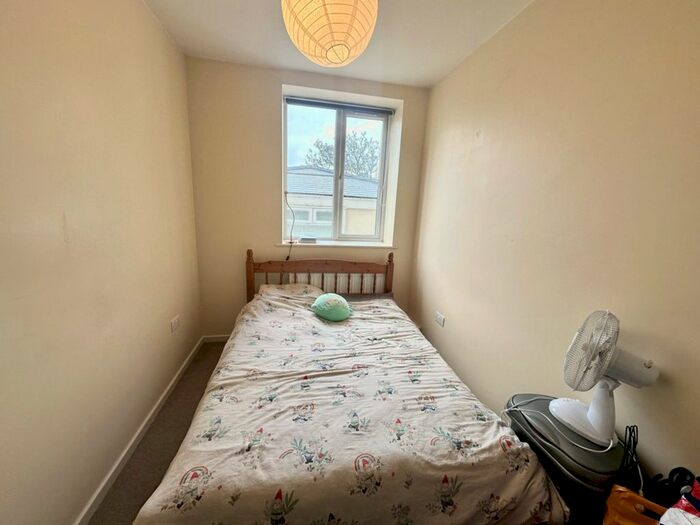 1 Bedroom Flat To Rent In Sandgate Road, Folkestone, CT20