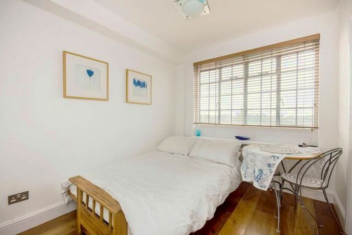 Studio To Rent In Sloane Aveune, Chelsea, London, SW3