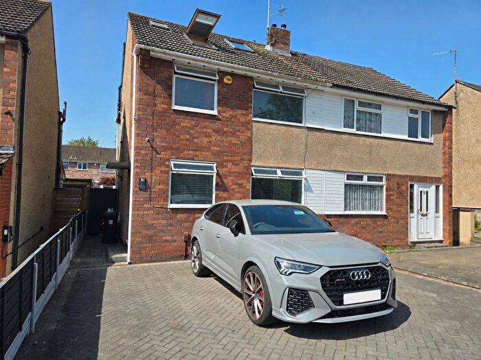 5 Bedroom Semi-Detached House For Sale In Station Road, Kingswood, Bristol, BS15