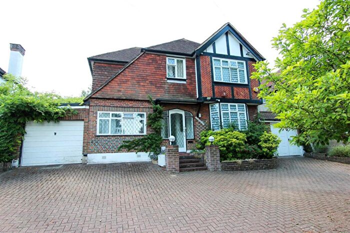 5 Bedroom Detached House For Sale In Burgh Wood, Banstead, SM7