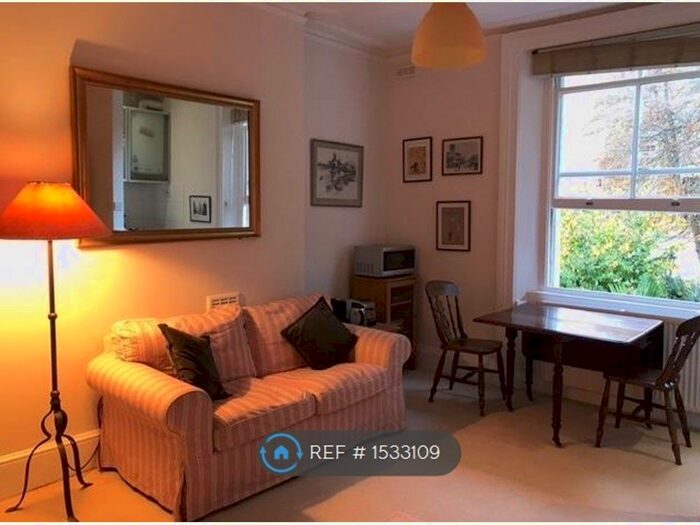 Studio To Rent In Oval Road, London, NW1